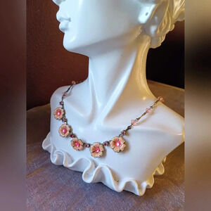 🍒 Vintage Pink Primrose Crystal Flower Necklace